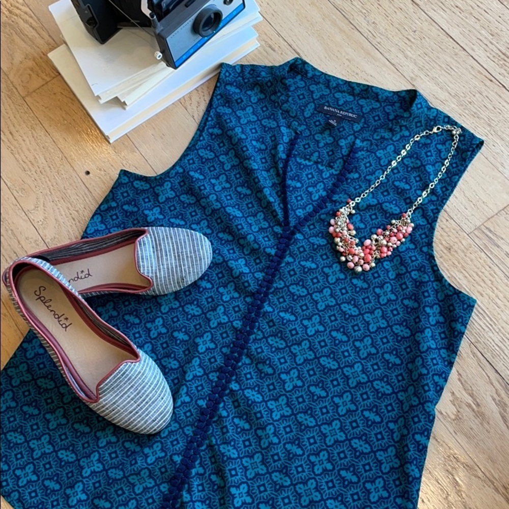 Banana Republic top, size small